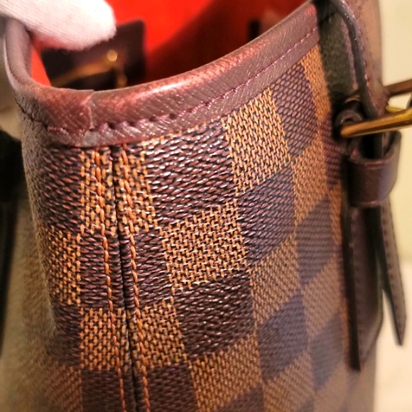 💖Authenic Louis Vuitton Marais Bucket  Bag W/ Coa 💖 - Picture 6 of 16